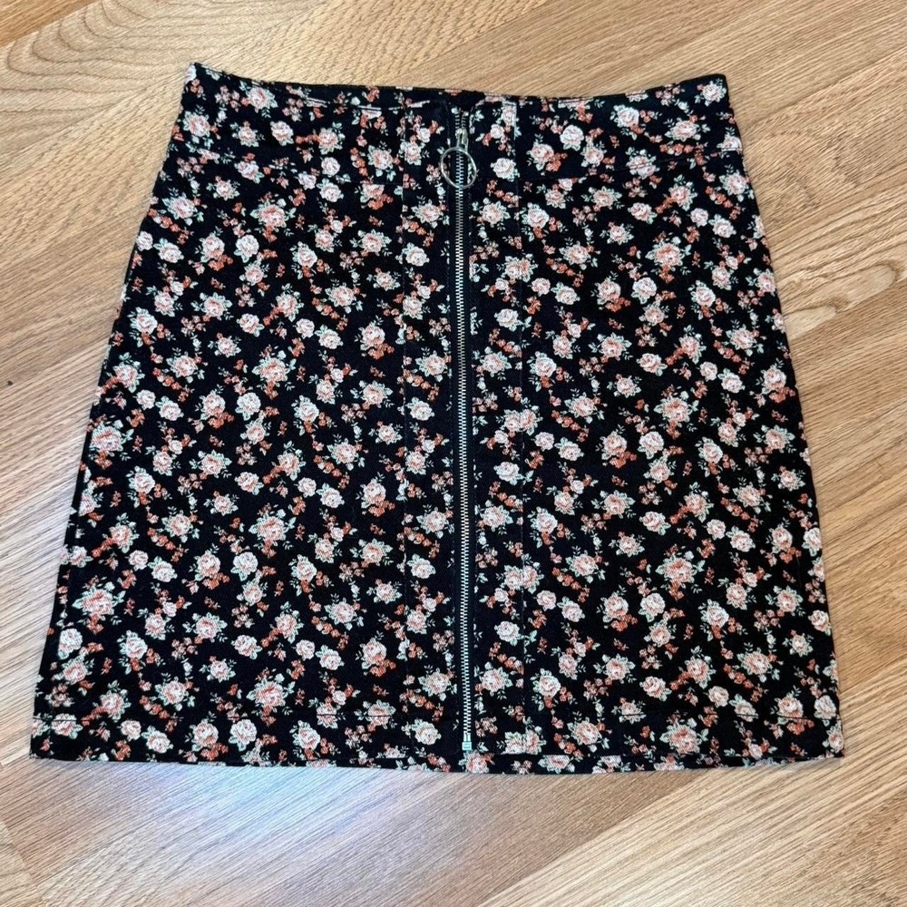 Forever 21 cottage core floral zip front black pink denim mini skirt Sz SM